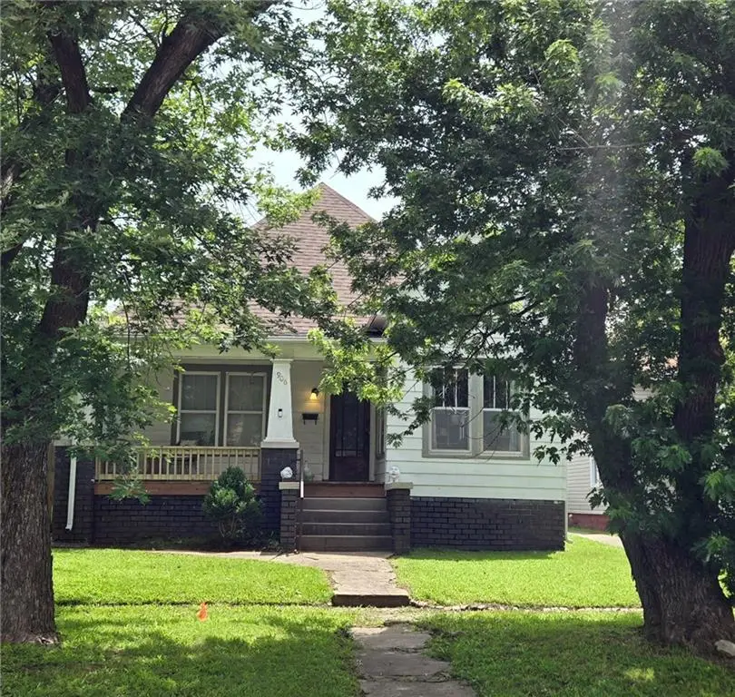 906 N Pine Street, Pittsburg, KS 66762 - #2