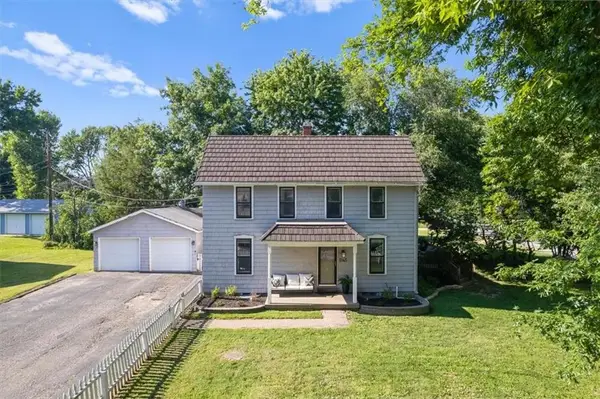 5145 Long Drive, Shawnee, KS 66216