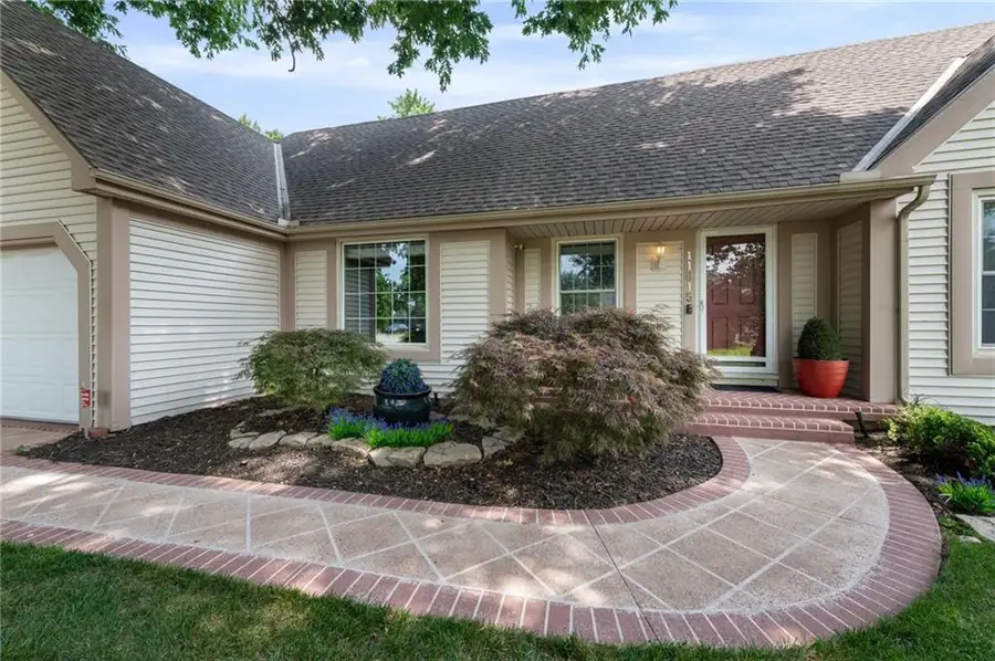 11815 Pennsylvania Avenue, Kansas City, MO 64114 - #3