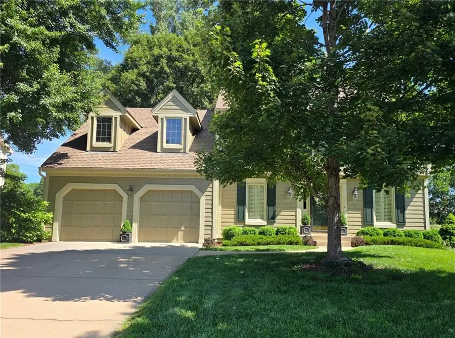 7930 W 117th Street, Overland Park, KS 66210 - #2