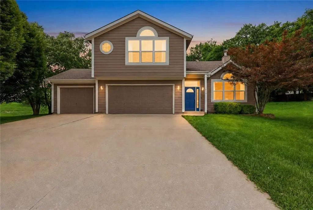 720 SE James Circle, Lees Summit, MO 64063 - #1