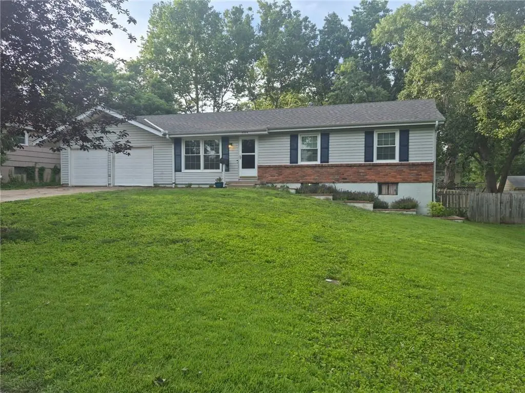 9304 E 81st Street, Raytown, MO 64138 - #1