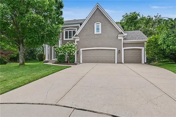 14022 Briar Street, Overland Park, KS 66224