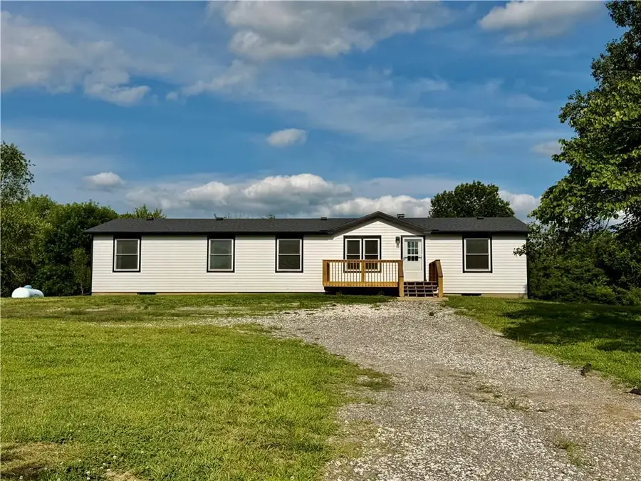 19307 S Beattie Road, Pleasant Hill, MO 64080 - #2