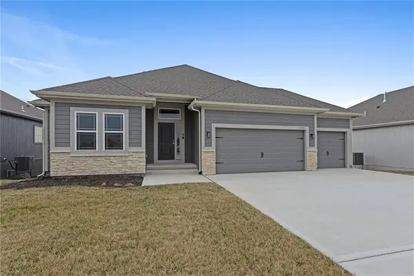 11010 N Corrington Avenue, Kansas City, MO 64156