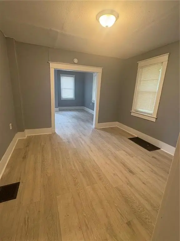 5214 Scarritt Avenue, Kansas City, MO 64123 - #2