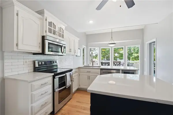 5114 W 156th Street, Overland Park, KS 66224