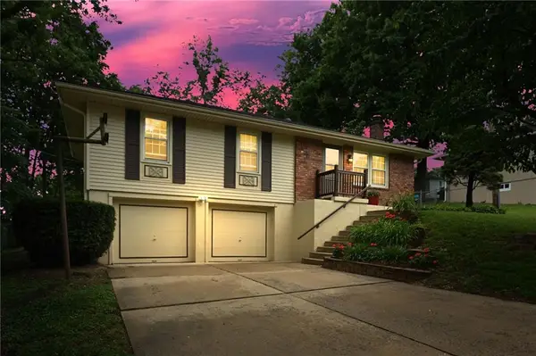 12709 E Silver Lane, Sugar Creek, MO 64050