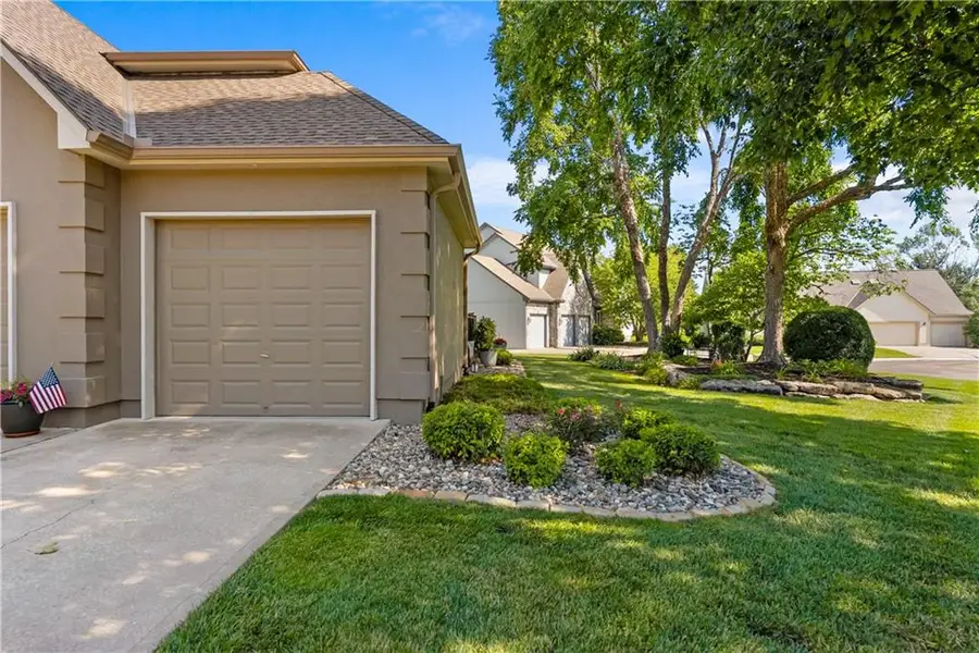 4214 Victory Circle Se, Lees Summit, MO 64082 - #3