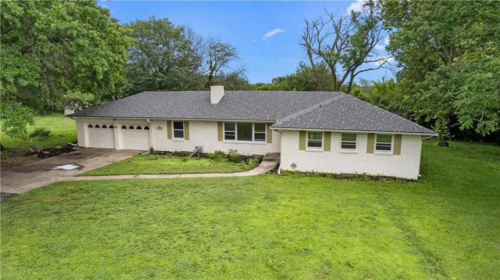 17029 Springdale Road, Leavenworth, KS 66048 - #1