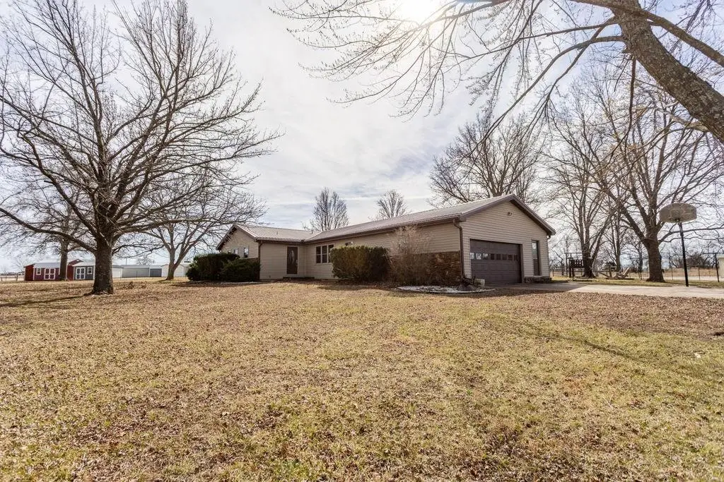587 NW First Tract 3 Lane, Lamar, MO 64759 - #1