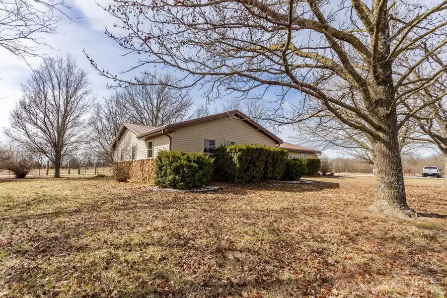 587 NW First Tract 3 Lane, Lamar, MO 64759 - #3