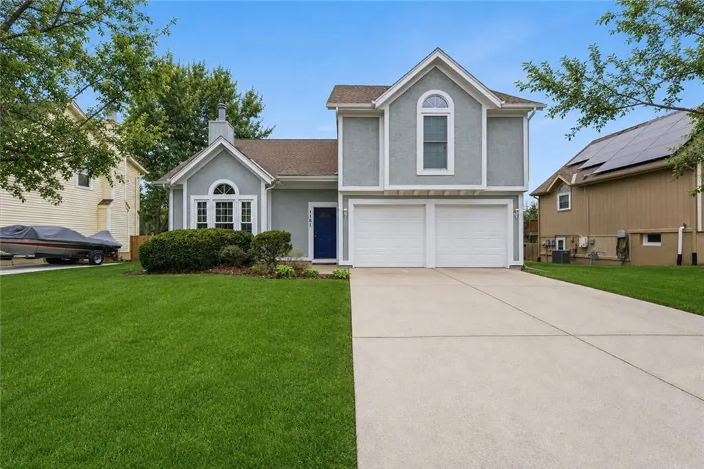 1181 E Meadow Lane, Olathe, KS 66062 - #1