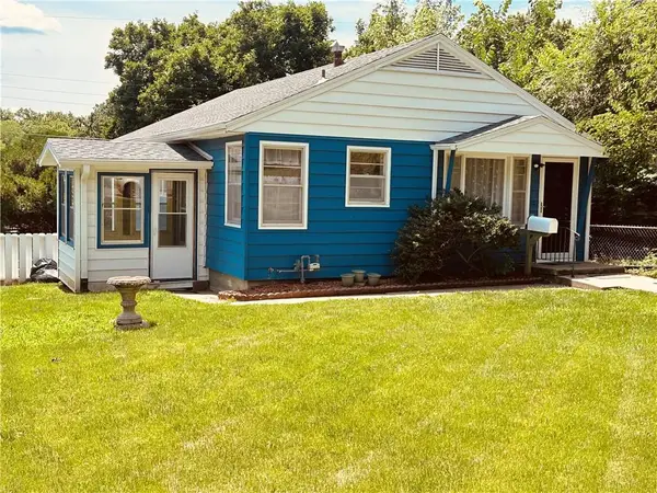 2014 E Highland Street, St Joseph, MO 64505
