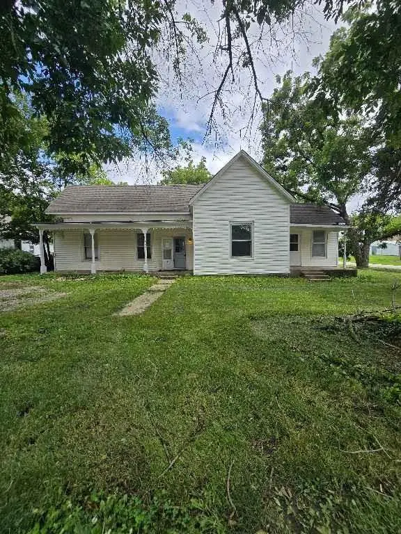 406 Main Street, Garden City, MO 64747