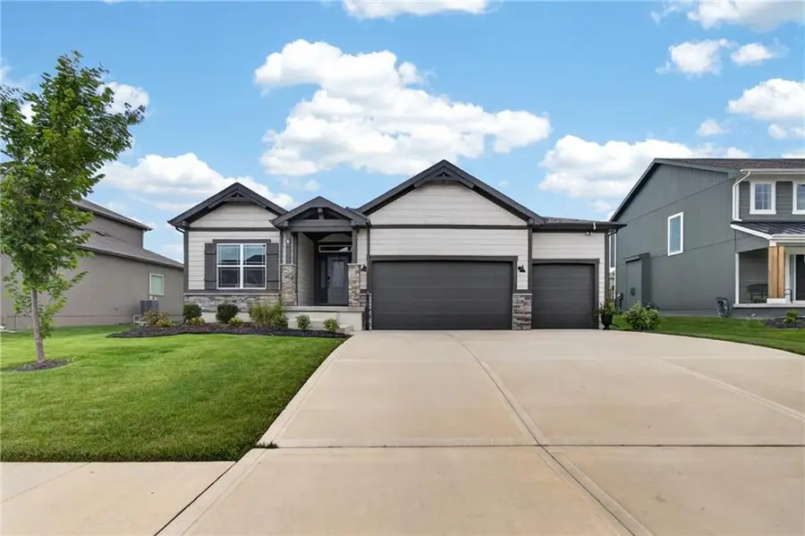 1517 SW Georgetown Drive, Lees Summit, MO 64082 - #3