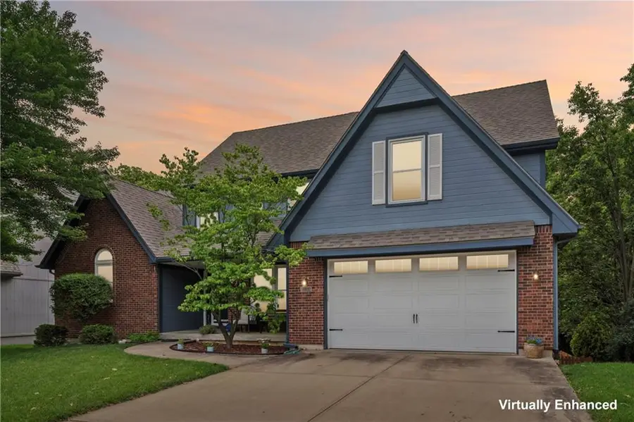 8515 Hallet Street, Lenexa, KS 66215 - #2