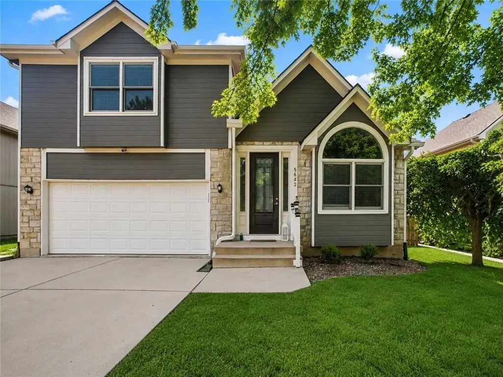 5642 Brownridge Drive, Shawnee, KS 66218 - #1