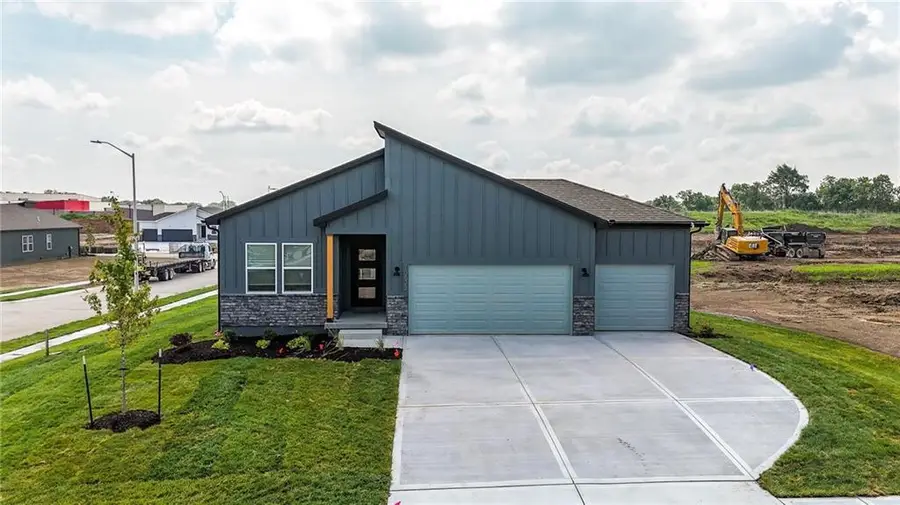 9014 SW 4th Street, Blue Springs, MO 64064 - #2