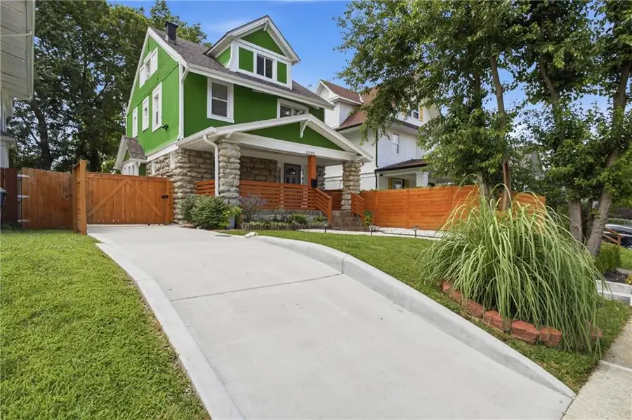 3230 Bellefontaine Avenue, Kansas City, MO 64128 - #3