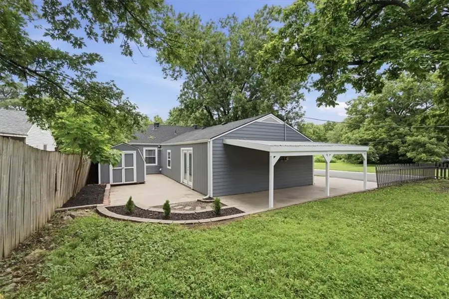 5118 Crest Drive, Kansas City, KS 66106 - #2