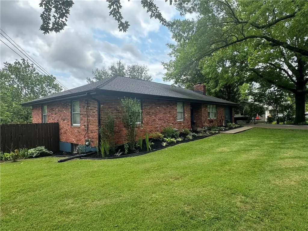 609 Salem Road, Excelsior Springs, MO 64024 - #1
