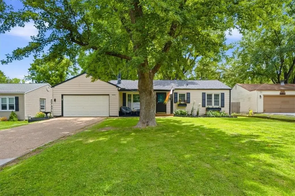 8207 Barkley Street, Overland Park, KS 66204 - #1