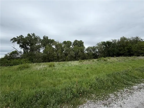 South Davis Street, Burlington Jct, MO 64428