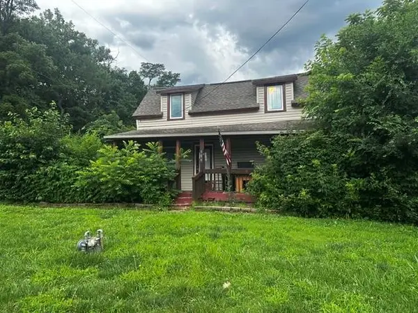 300 Emerson Avenue, Bonner Springs, KS 66012