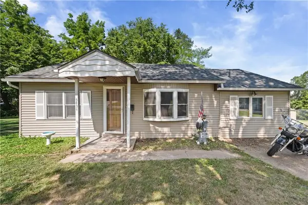 5434 Rosehill Road, Shawnee, KS 66216