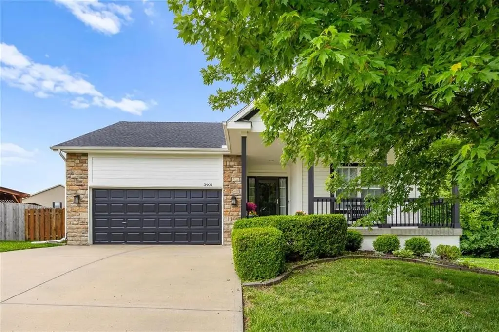 3901 NW Old Stagecoach Road, Kansas City, MO 64154 - #1