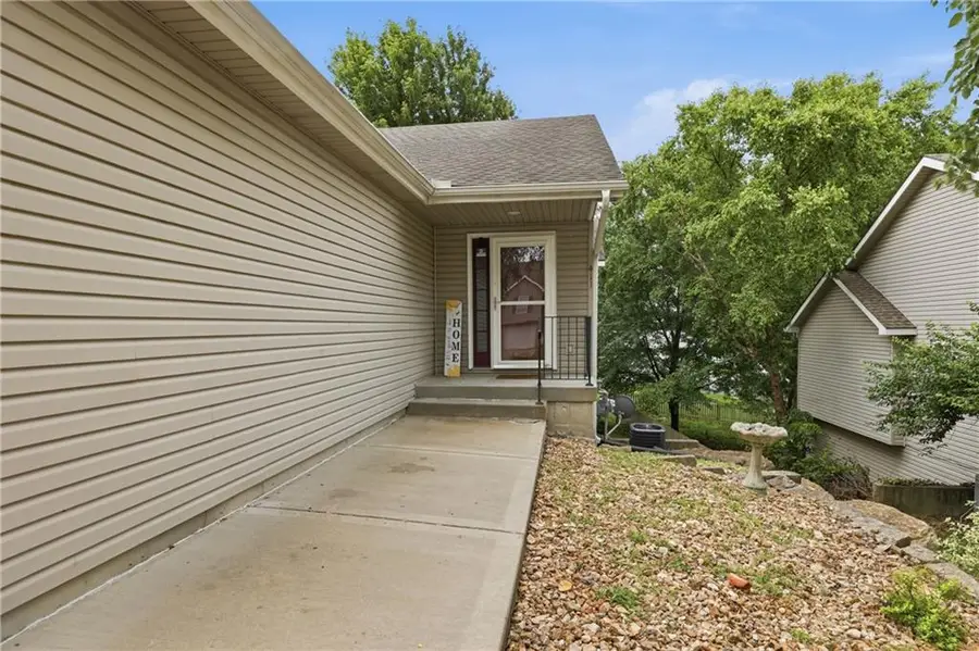411 NW 71st Terrace, Gladstone, MO 64118 - #3