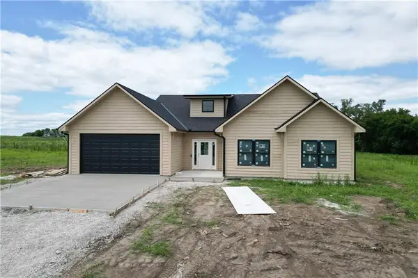 8915 Varner Road, Odessa, MO 64076