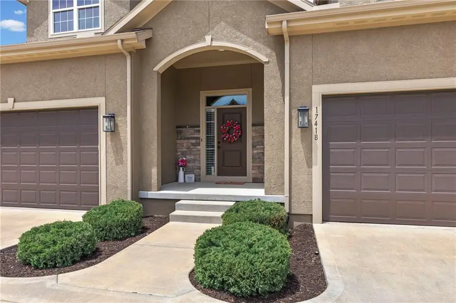 17418 S Raintree Drive, Olathe, KS 66062 - #2