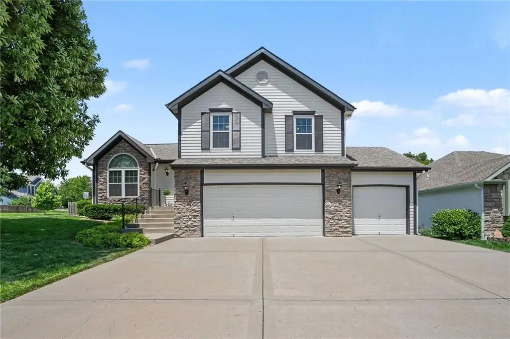 986 Wellington Way, Liberty, MO 64068 - #1