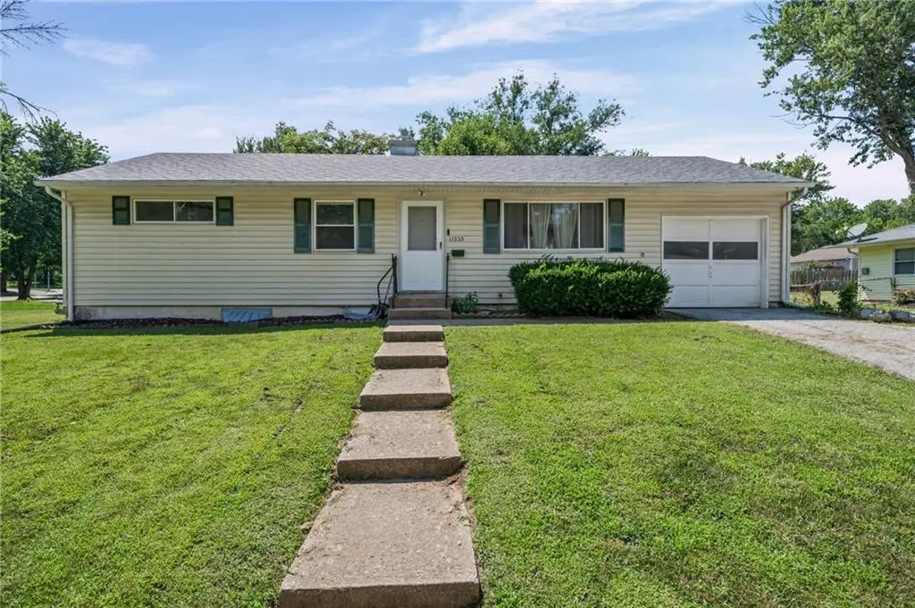 11320 Lewis Avenue, Kansas City, MO 64134 - #1