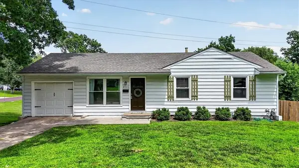 8521 Goodman Street, Overland Park, KS 66212
