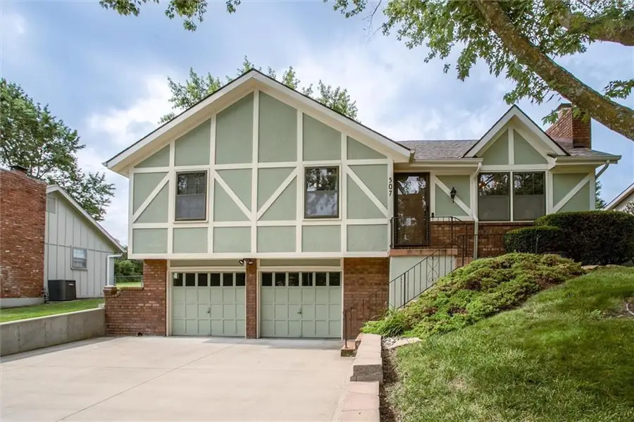 507 NE Karapat Drive, Kansas City, MO 64155 - #2