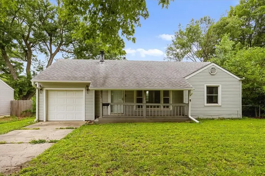 5507 Hunter Street, Kansas City, MO 64133 - #2