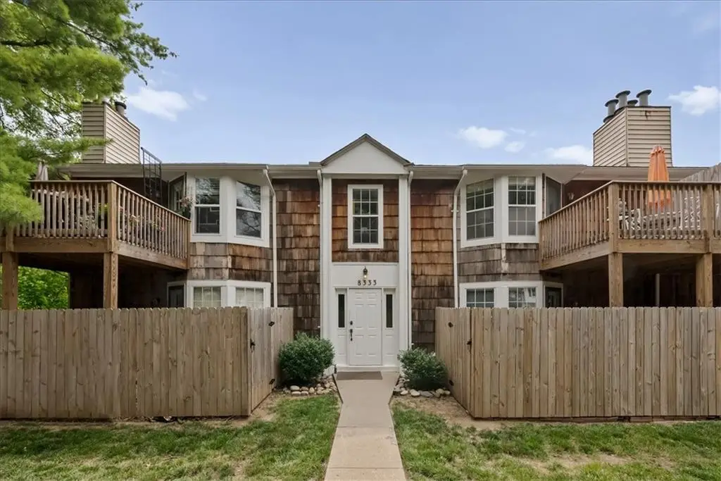 8333 Lowell Avenue #3, Overland Park, KS 66212 - #1
