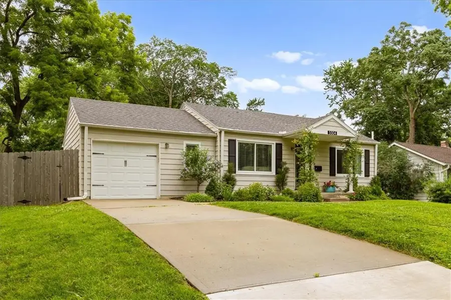 5504 Nall Avenue, Roeland Park, KS 66202 - #2