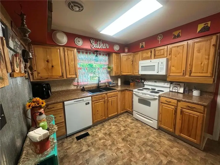 101 Crest Drive, Excelsior Springs, MO 64024 - #3