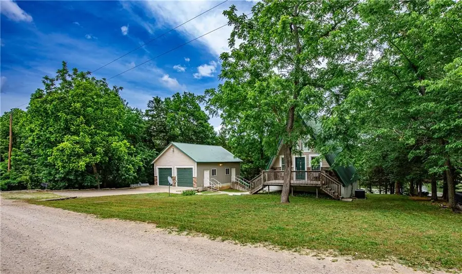 97 W Sugar Lake Drive, Mound City, KS 66056 - #3