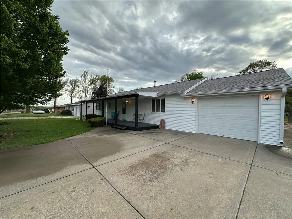 206 Fillmore Street, Burlington Junction, MO 64428 - #1