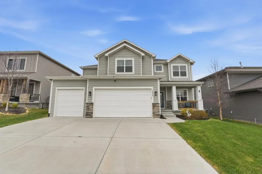 12573 S Sunray Drive, Olathe, KS 66061 - #2