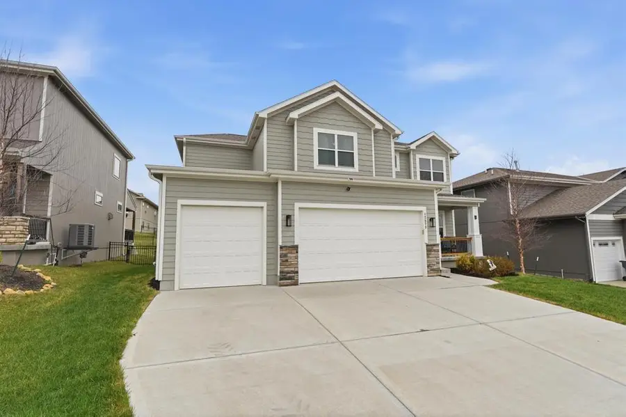 12573 S Sunray Drive, Olathe, KS 66061 - #3