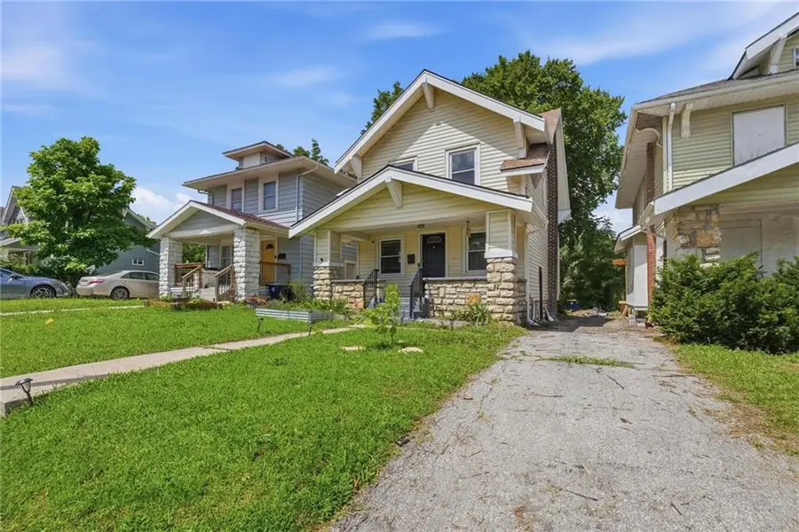 3324 Indiana Avenue, Kansas City, MO 64128 - #2