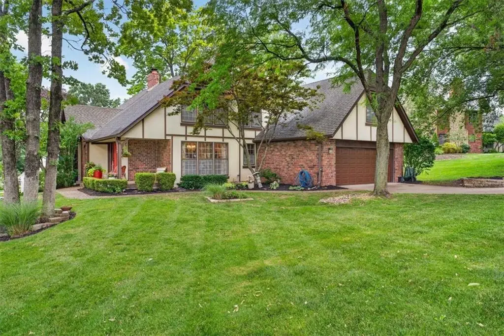 11009 Delmar Street, Leawood, KS 66211 - #1