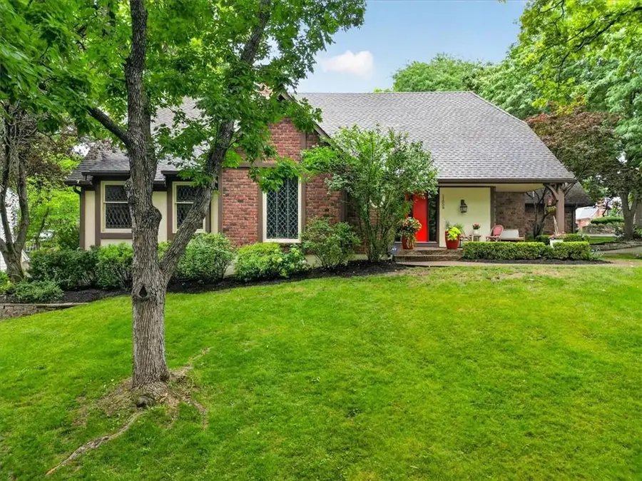 11009 Delmar Street, Leawood, KS 66211 - #2