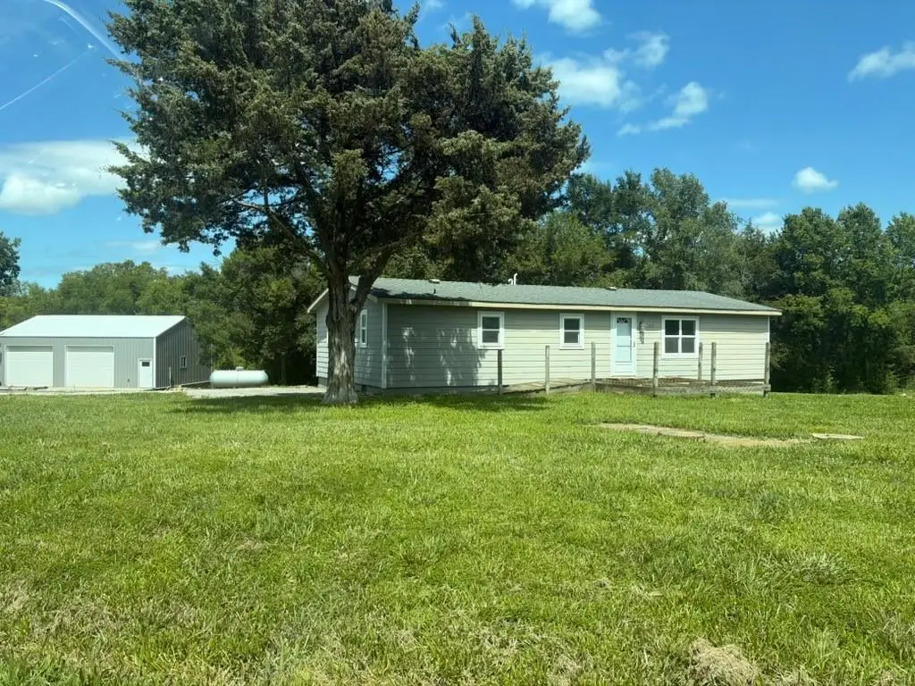 La Vista Road, Vassar, KS 66543 - #1
